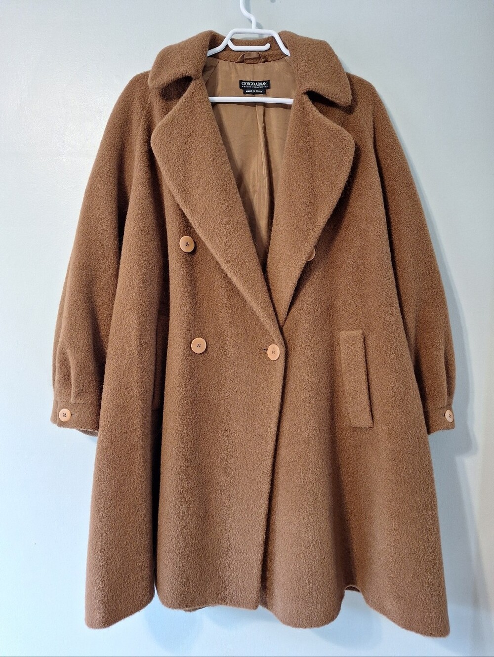 Vintage Giorgio Armani Vestimente Spa Camel Brown Double-Breasted Teddy Pea Coat